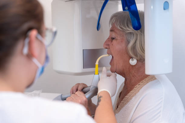 Best Emergency Dental Services for Seniors in Manchester, IA