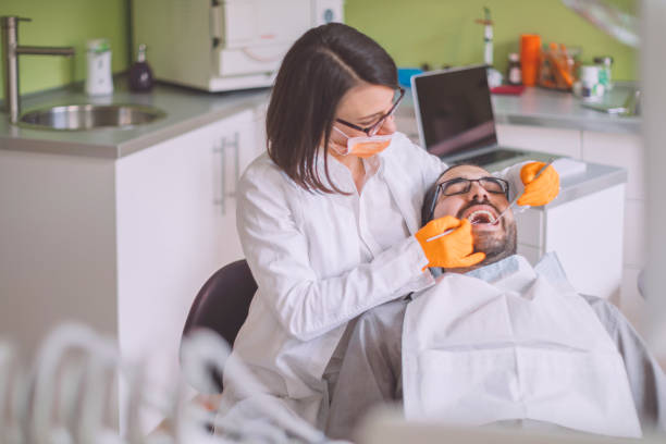 Best Broken or Cracked Tooth Emergency Dentist in Manchester, IA